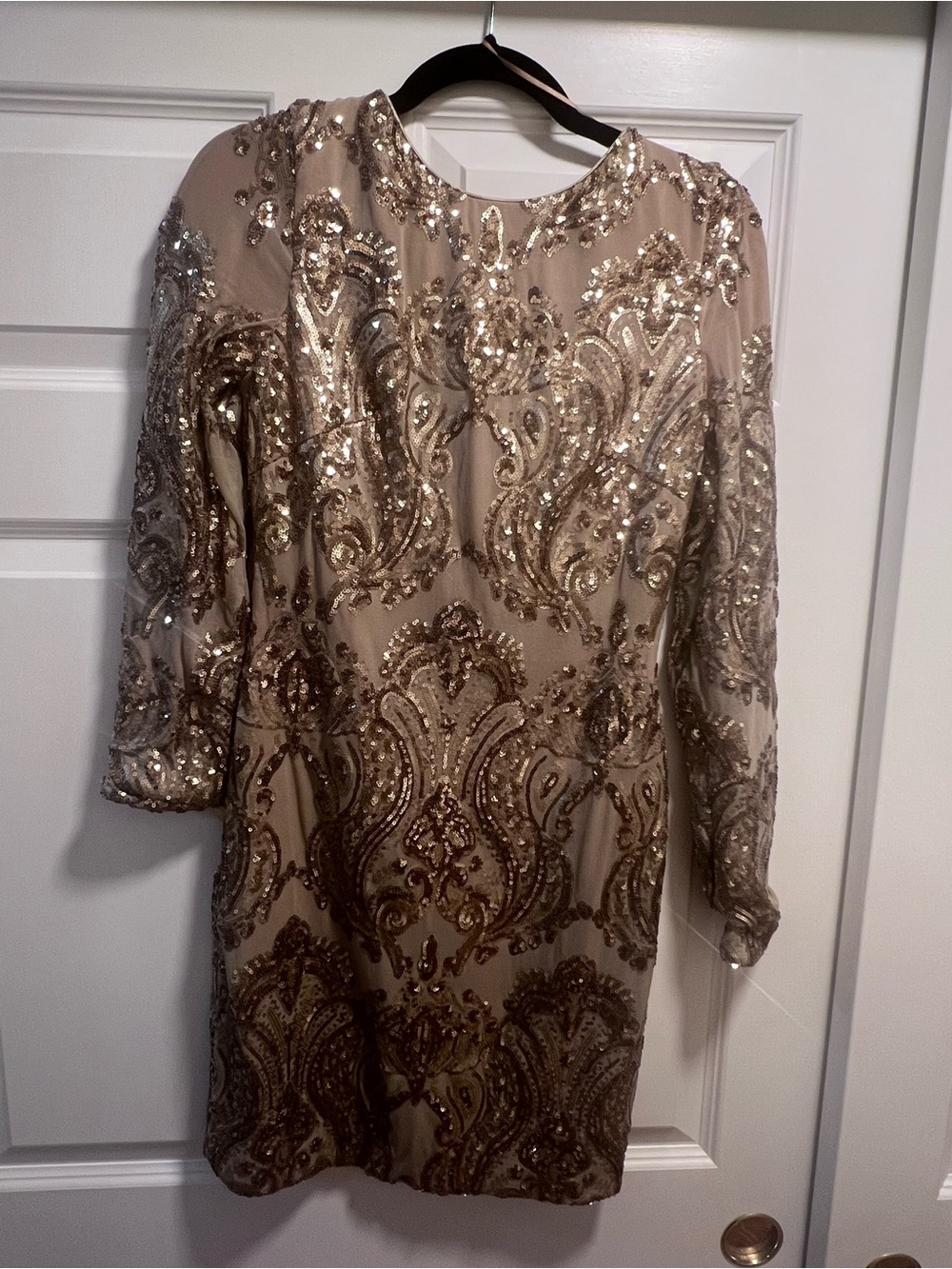 Dress The Population Lola Sequin Mini Dress Nude Gold Long Sleeve Open Back M